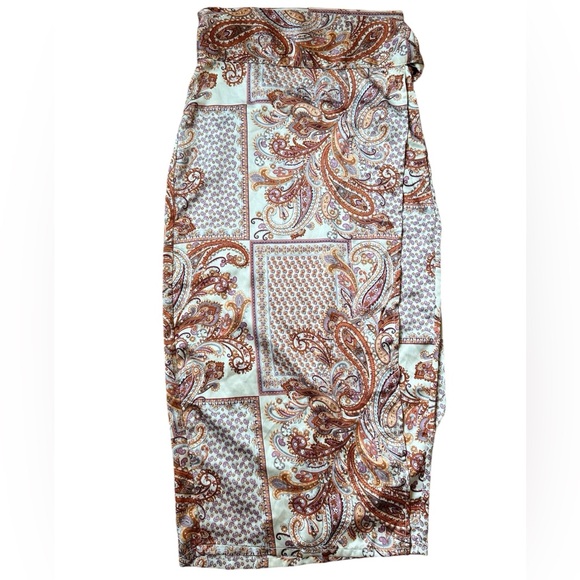 NEW Lulu's Satin Take A Walk With Me Paisley Wrap Front Midi Slip Skirt Medium - Picture 6 of 11